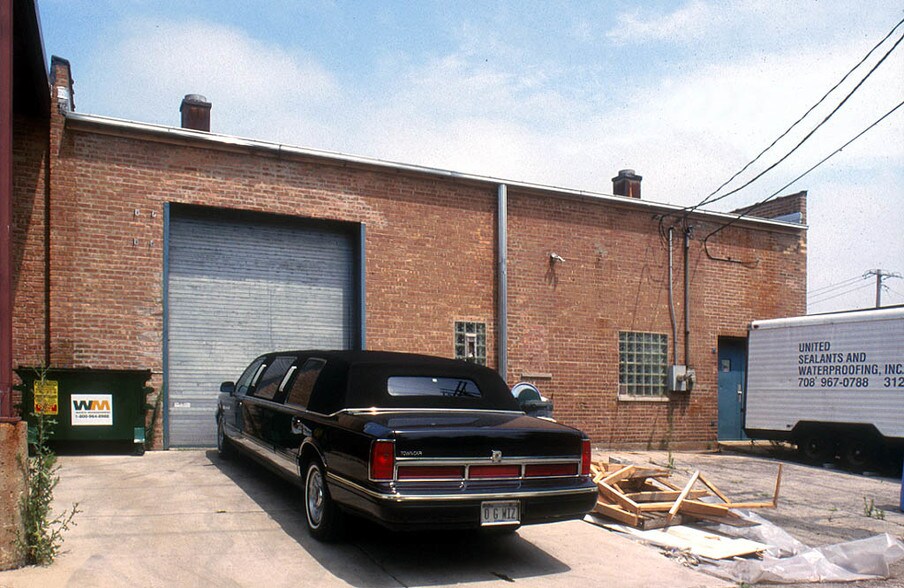 More Photos Of 5911 Lincoln Ave, Morton Grove Light Distribution For Sale