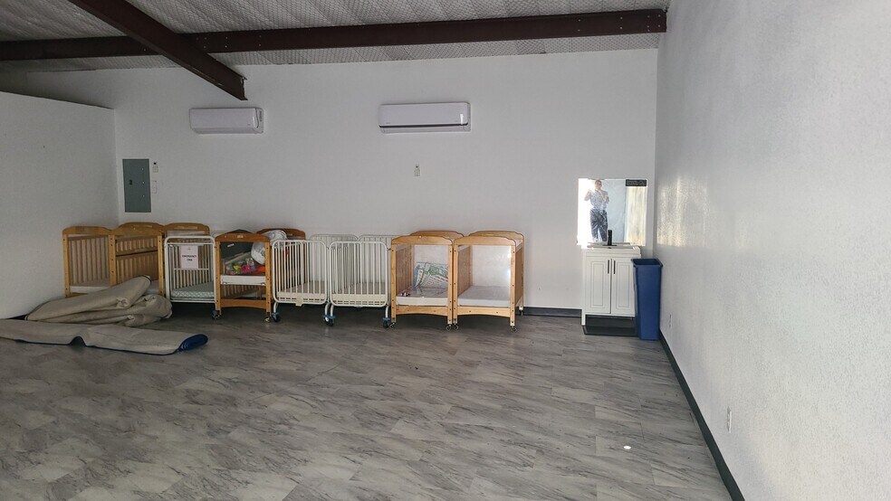 More Photos Of 1315 S Palestine St, Athens Daycare Center For Lease