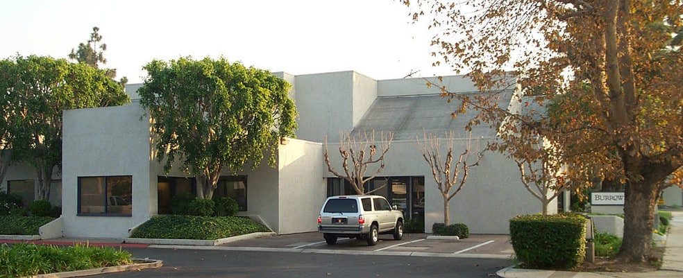 More Photos Of 501 Parkcenter Dr, Santa Ana Office For Lease