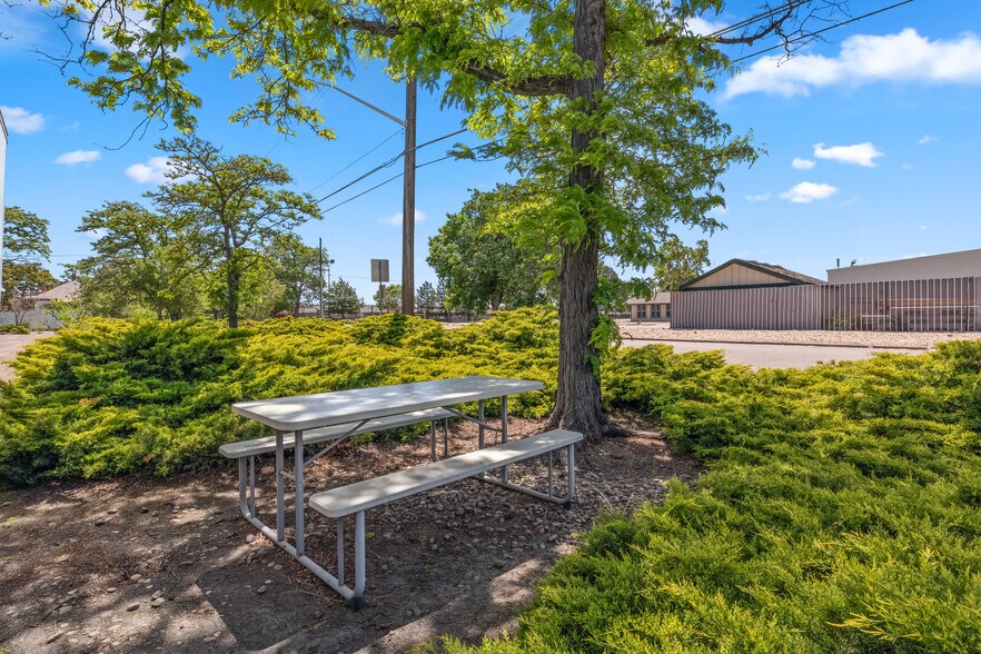 More Photos Of 1187 E 68th Ave, Denver Manufacturing For Sale