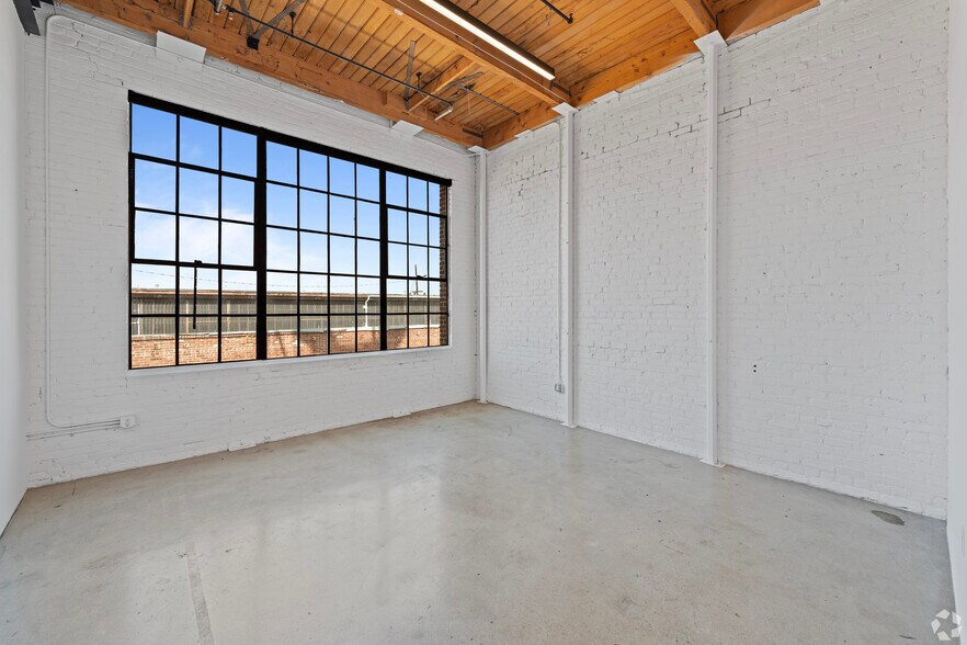 More Photos Of 1451 E 4th St, Los Angeles Office For Lease