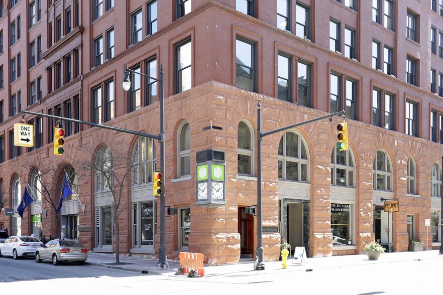 More Photos Of 40 Pearl St NW, Grand Rapids Office For Lease
