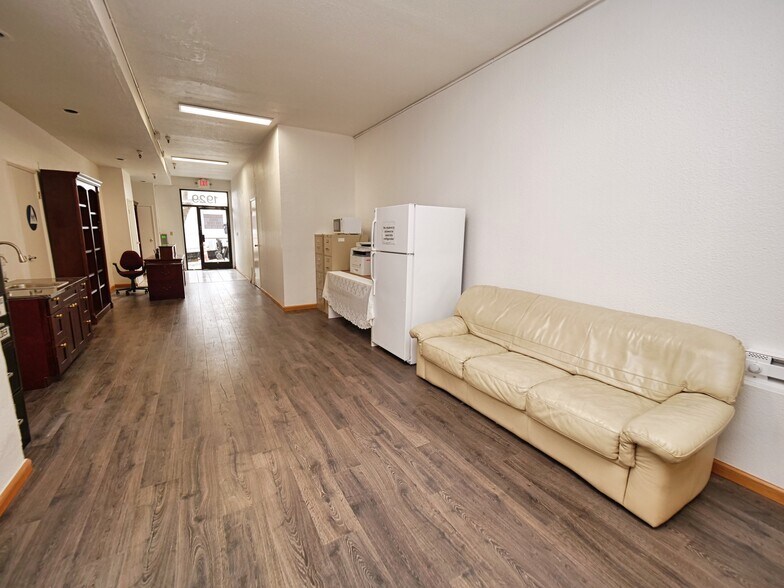 More Photos Of 1927-1929 Taraval St, San Francisco Apartments For Lease