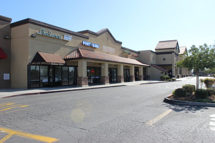 More Photos Of 8040 White Ln, Bakersfield Unknown For Lease