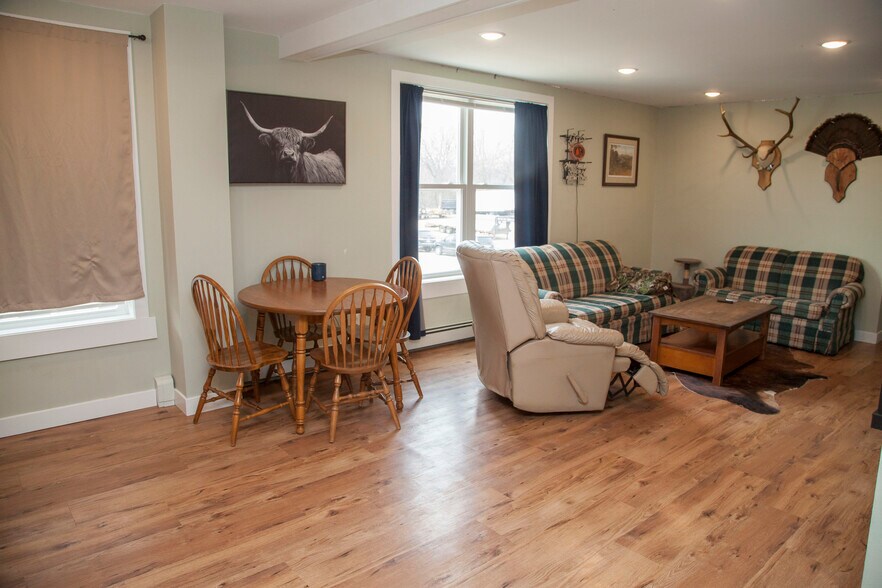 More Photos Of 705 Main St, Ridgeway Freestanding For Sale