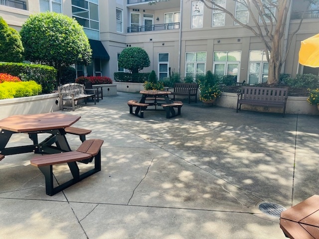 More Photos Of 1315 East Blvd, Charlotte Apartments For Sale