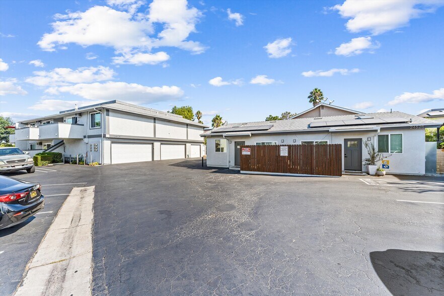 More Photos Of 24521 Raymond Way, Lake Forest Apartments For Sale