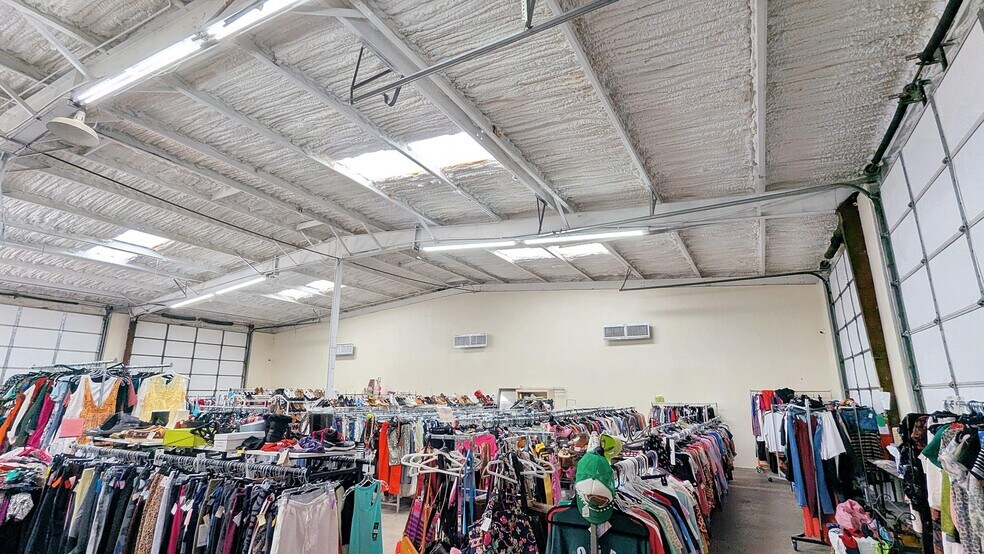 More Photos Of 120 W Peak Blvd, Muskogee Freestanding For Sale