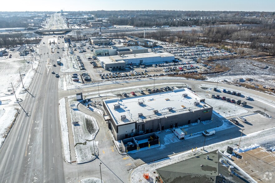 More Photos Of 5260 Merle Hay Rd, Johnston General Retail For Lease