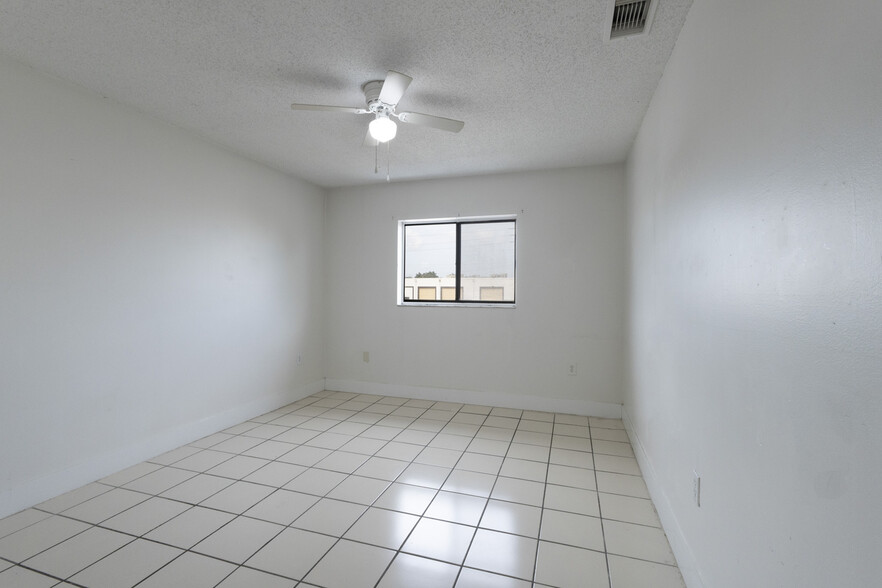 More Photos Of 6305 W 22nd Ct, Hialeah Apartments For Sale