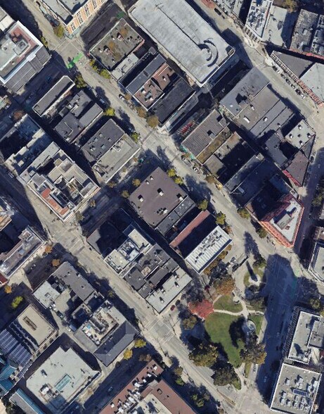 More Photos Of 390 Hastings St W, Vancouver Office For Lease