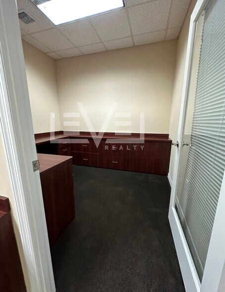 More Photos Of 2455 E Sunrise Blvd, Fort Lauderdale Loft Creative Space For Lease