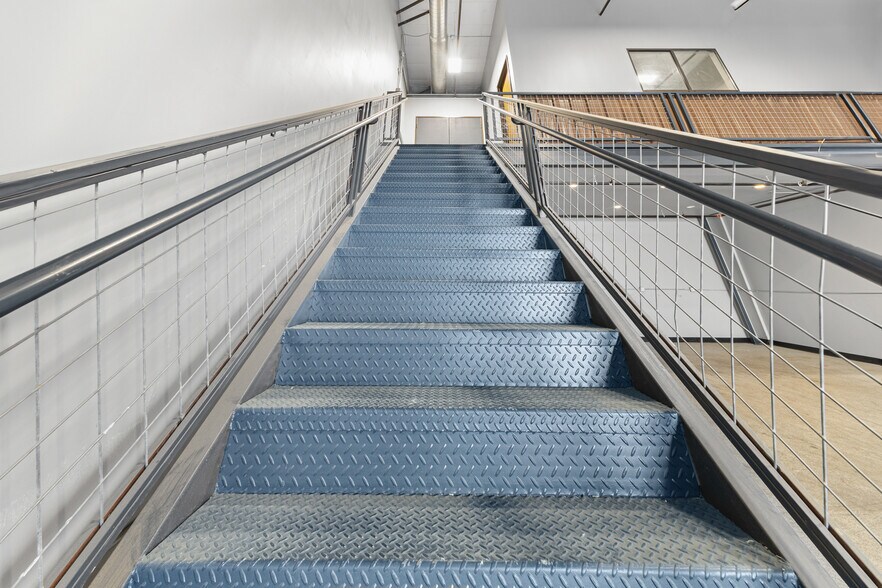 More Photos Of 7637 FM 3009, Schertz Light Distribution For Sale