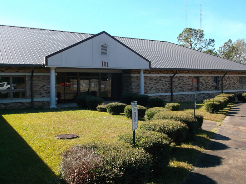 Primary Photo Of 101 Hospital Dr, Tylertown Rehabilitation Center For Sale