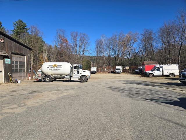 More Photos Of 37 Chester Rd, Springfield Auto Repair For Sale