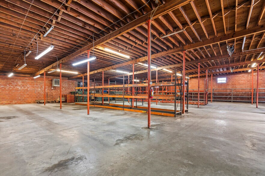 More Photos Of 1906 N Main St, Kannapolis Industrial For Sale