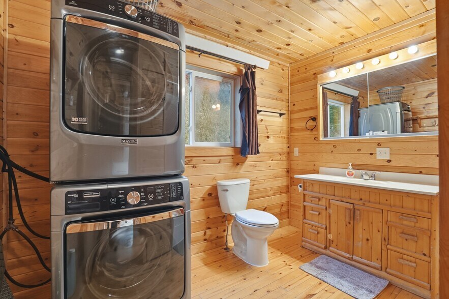 More Photos Of 21353 US HWY 385, Deadwood General Retail For Sale