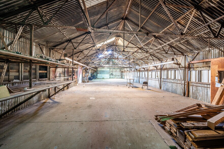 More Photos Of 2722-2724 Texas Ave, Lubbock Warehouse For Sale