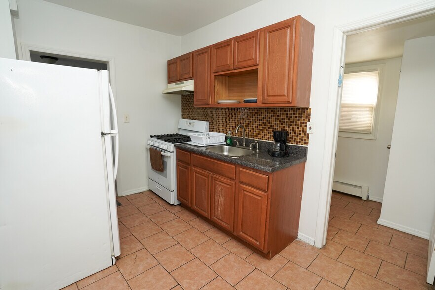 More Photos Of 135 5th St, Elizabeth Storefront Retail Residential For Sale