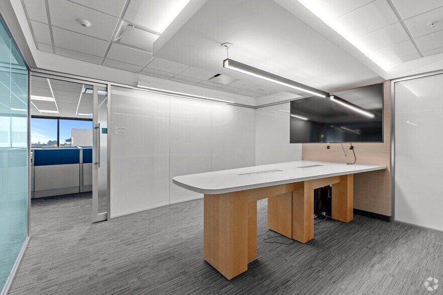 More Photos Of 899 W Cypress Creek Rd, Fort Lauderdale Office For Lease