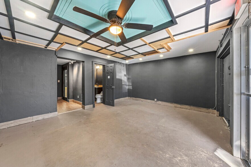 More Photos Of 3569 NW 10th Ave, Oakland Park Warehouse For Lease