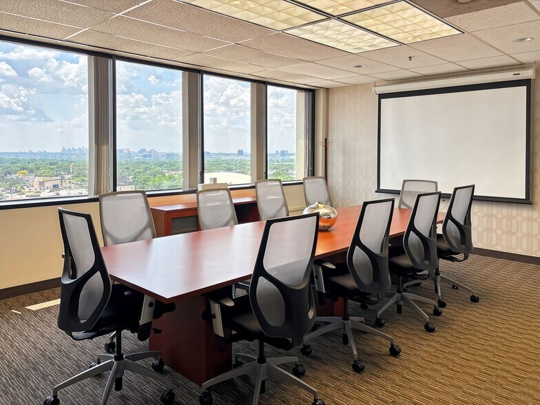 More Photos Of 9330 Lyndon B Johnson Fwy, Dallas Office For Lease