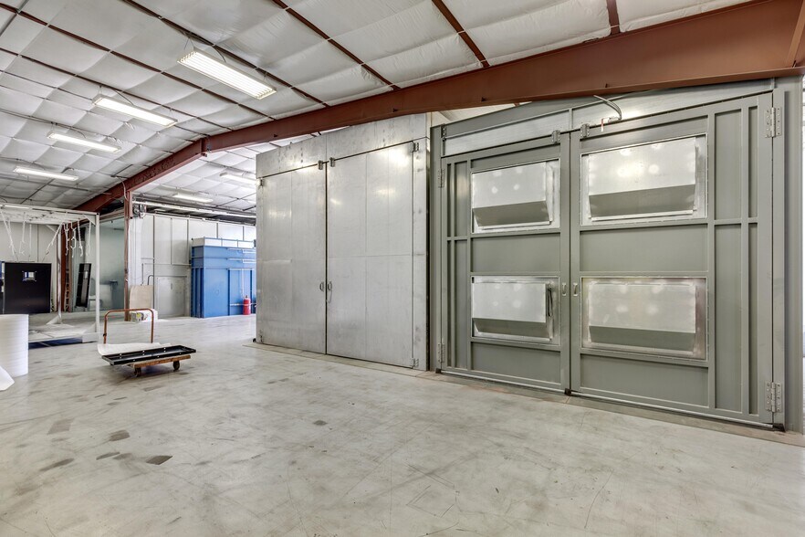 More Photos Of 4725 Lawndale St, La Marque Light Manufacturing For Lease