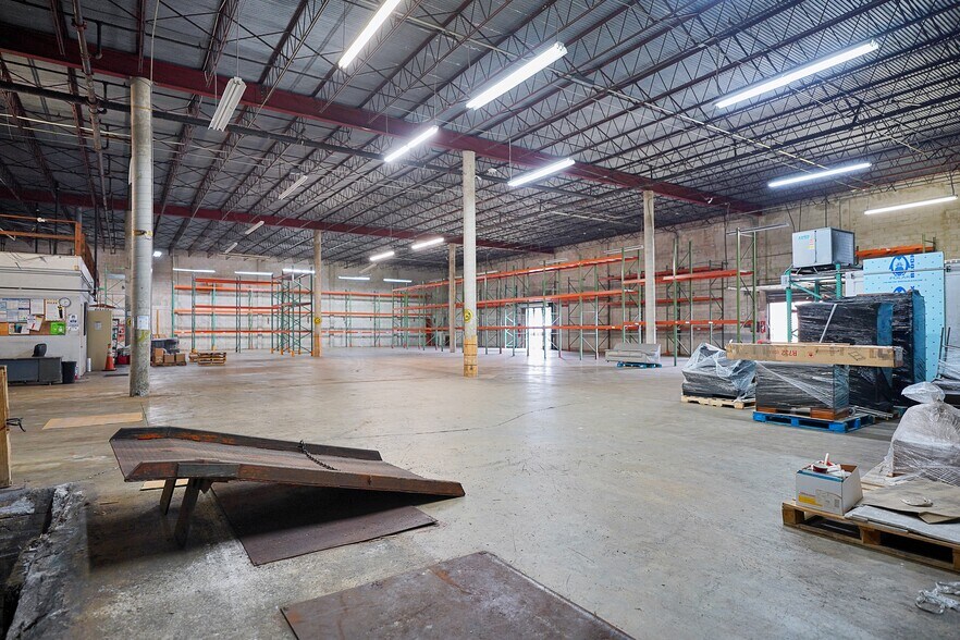 More Photos Of 7200 NW 1st Ave, Miami Distribution For Lease