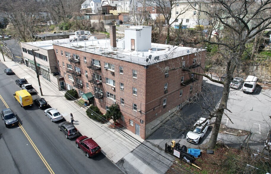 Primary Photo Of 376-380 McLean Ave, Yonkers Apartments For Sale
