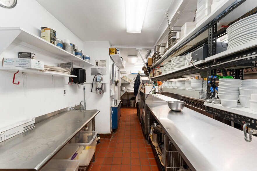 More Photos Of 14 Clark Point Rd, Southwest Harbor Restaurant For Sale