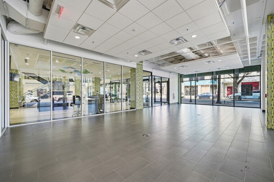 More Photos Of 40 E Adams St, Jacksonville Office For Lease