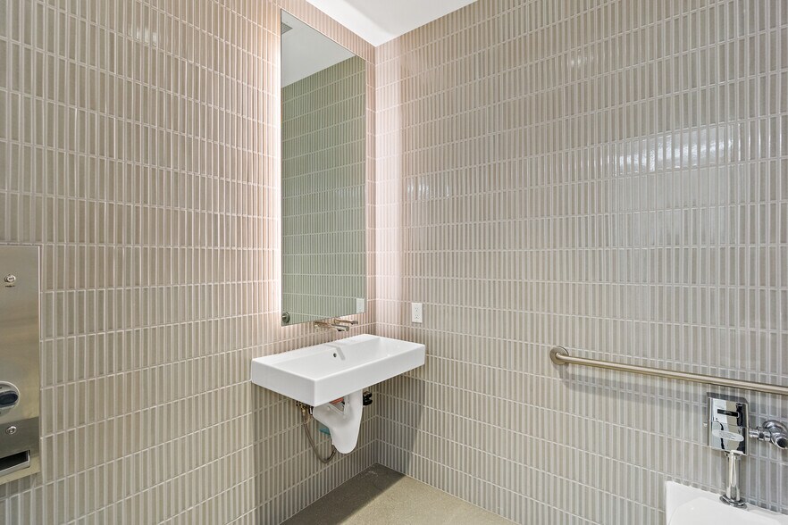 More Photos Of 501-511 Pine St, Seattle Office For Lease