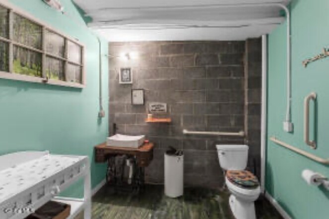 More Photos Of 147 4th St, Troy Storefront Retail Residential For Sale