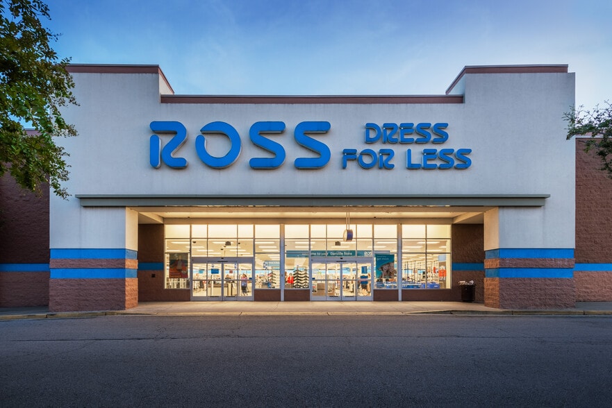 More Photos Of 145 Holt Garrison Pky, Danville Unknown For Lease