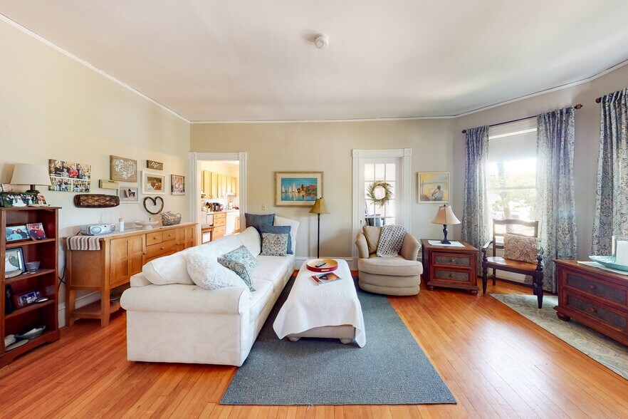 More Photos Of 40 High St, Acton Apartments For Sale