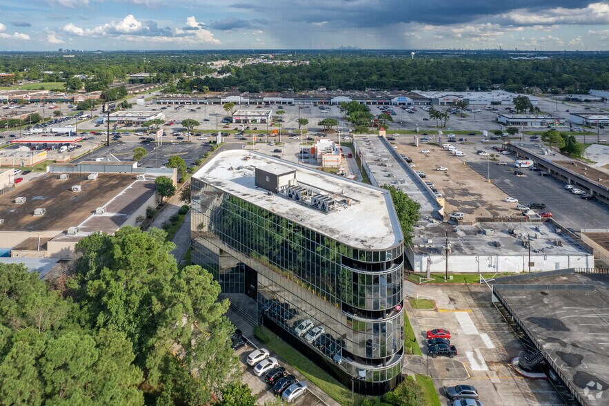 More Photos Of 4606 FM 1960 W, Houston Office For Sale