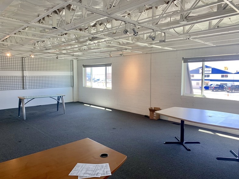 More Photos Of 850 W 1700 S, Salt Lake City Light Manufacturing For Lease