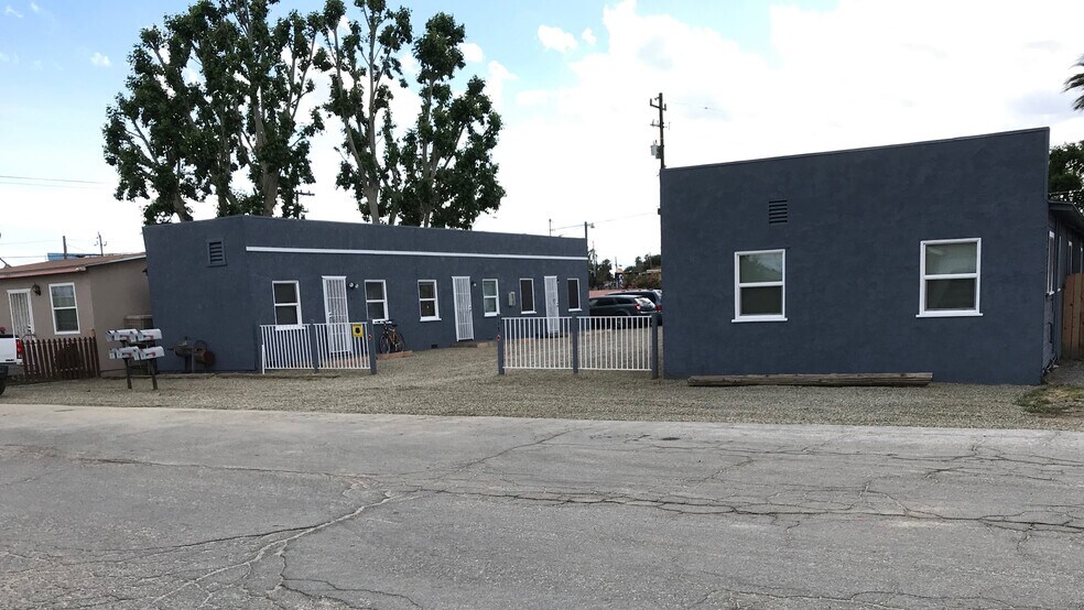 More Photos Of 113 Hopkins Ave, Bakersfield Apartments For Sale