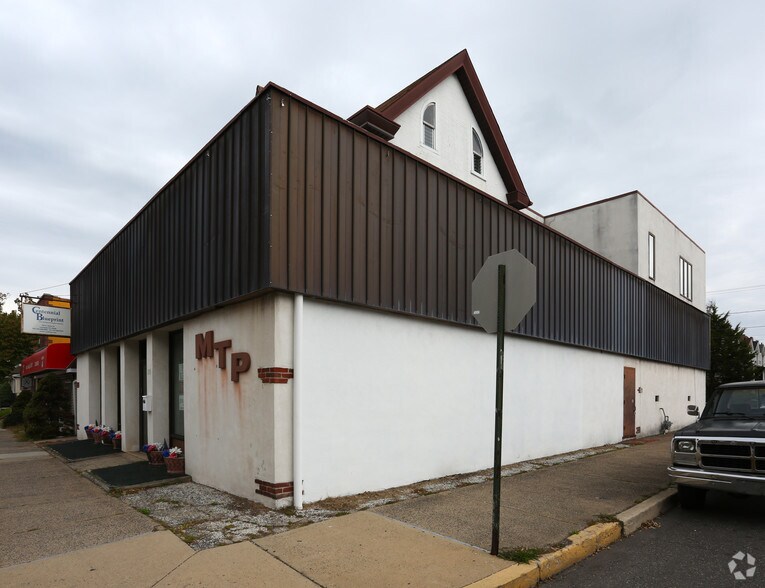 More Photos Of 135 E Main St, Lansdale Storefront Retail Residential For Sale