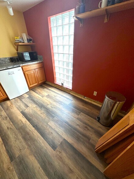 More Photos Of 415 W Grand River Ave, East Lansing Office Residential For Sale