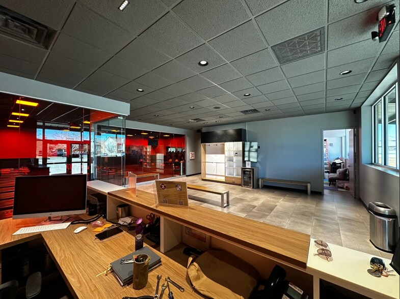 More Photos Of 3950 Catclaw Dr, Abilene General Retail For Lease