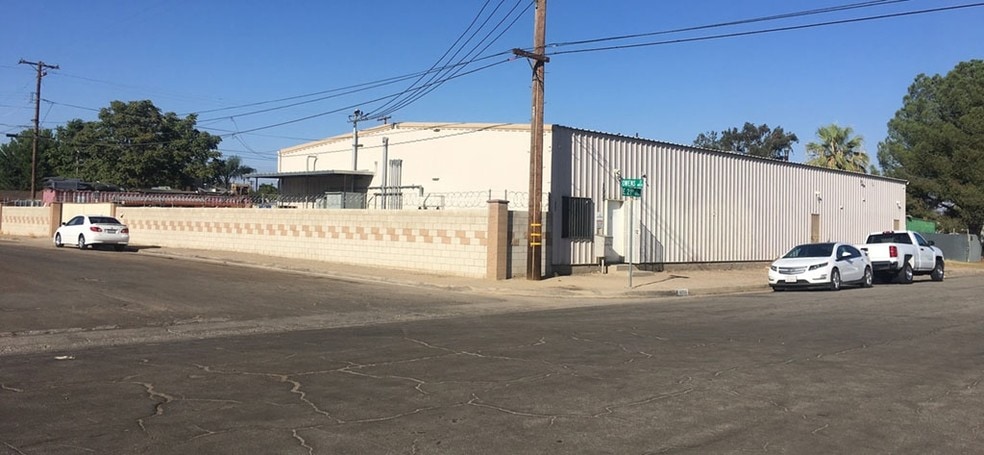 More Photos Of 1000 E 21st St, Bakersfield Warehouse For Sale