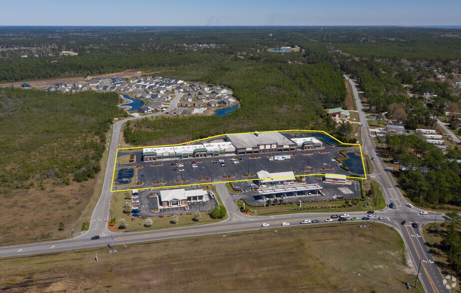 More Photos Of 925 Seaside Rd SW, Ocean Isle Beach General Retail For Lease