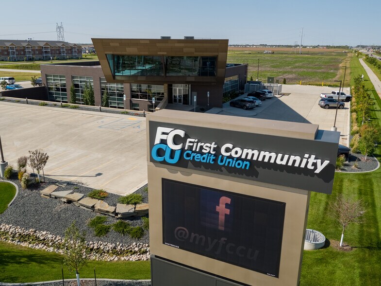 More Photos Of 5201 42nd St S, Fargo Office For Lease