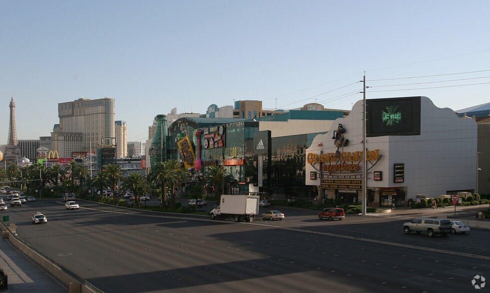 More Photos Of 3785 S Las Vegas Blvd, Las Vegas General Retail For Lease