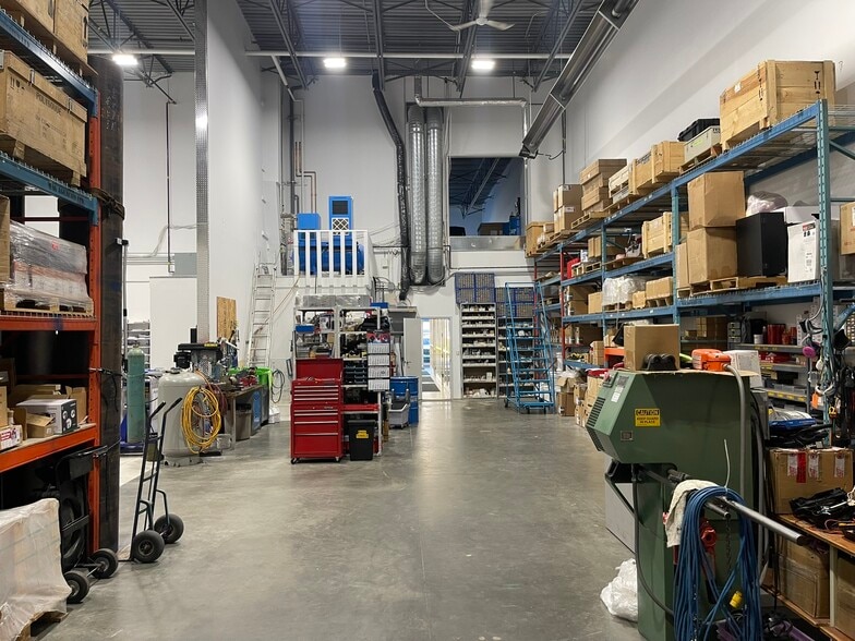 More Photos Of 14165-14185 162 Ave NW, Edmonton Showroom For Sale