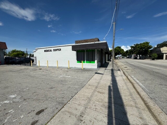 More Photos Of 1222 Nw 29th St, Miami Medical For Sale