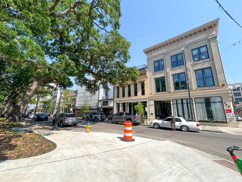 More Photos Of 165 Dauphin St, Mobile General Retail For Sale