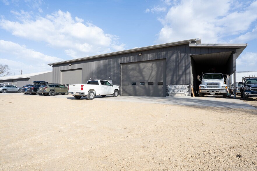 More Photos Of N5550 County Road Z, Onalaska Flex For Sale