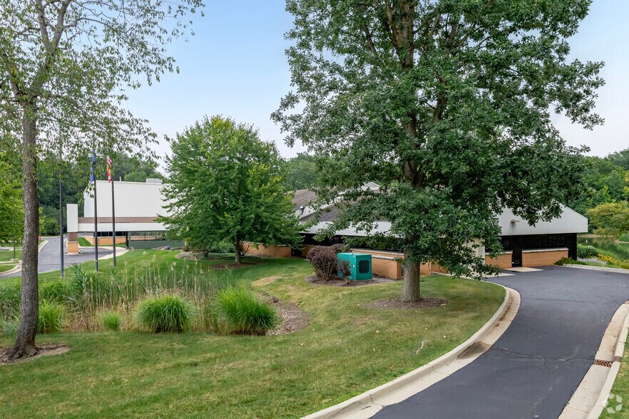 More Photos Of 5111 Venture Dr, Ann Arbor Flex For Sale
